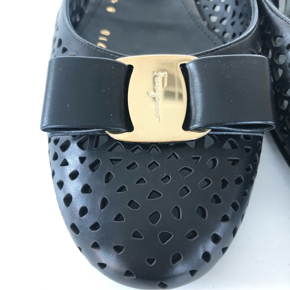 SALVATORE FERRAGAMO Emile LC Nero Laser Cut Leather Flats Mules Sz 8 1/2 B NWB - Picture 8 of 14